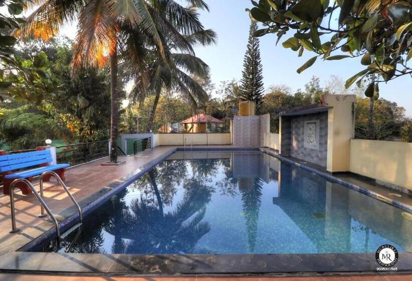 리조트 Coorg Avani Holiday Inn