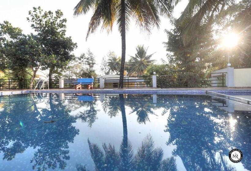 리조트 Coorg Avani Holiday Inn