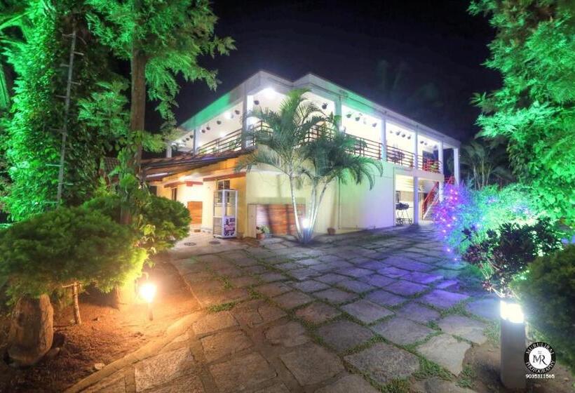 리조트 Coorg Avani Holiday Inn