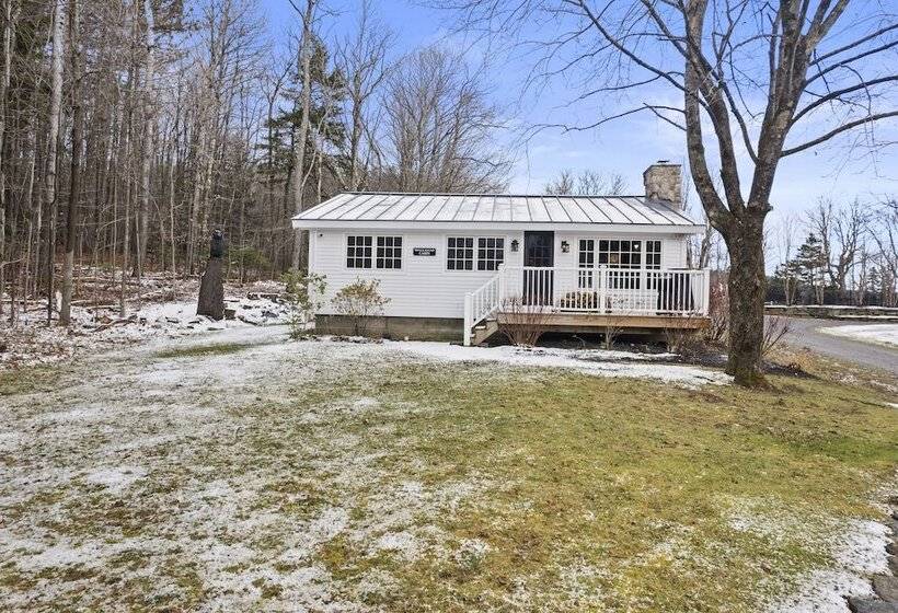 هاستل Brook Bound Inn