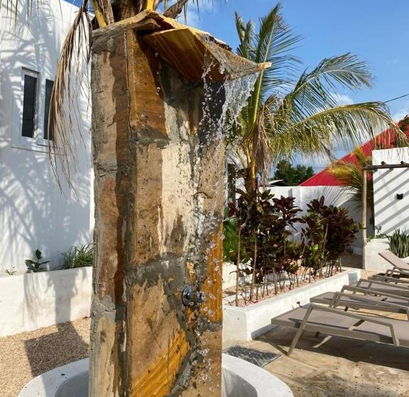 ユースホステル Cactus Lodge Zanzibar