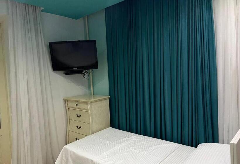 הוסטל Zahrosulton