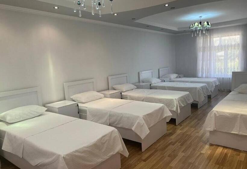 הוסטל Zahrosulton