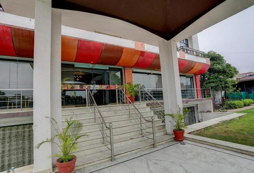 Collection O Hotel King Bird And Restaurants