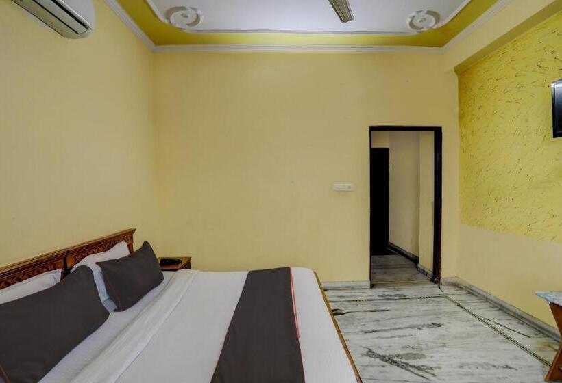 Collection O Hotel King Bird And Restaurants