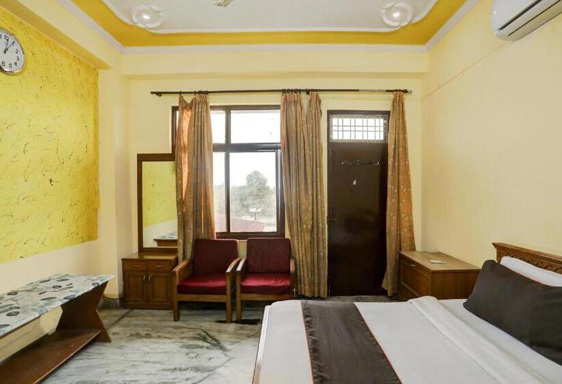 Collection O Hotel King Bird And Restaurants