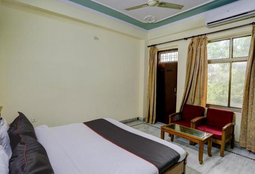 Collection O Hotel King Bird And Restaurants