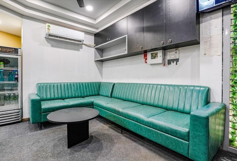 Fabhotel Saarthi Inn