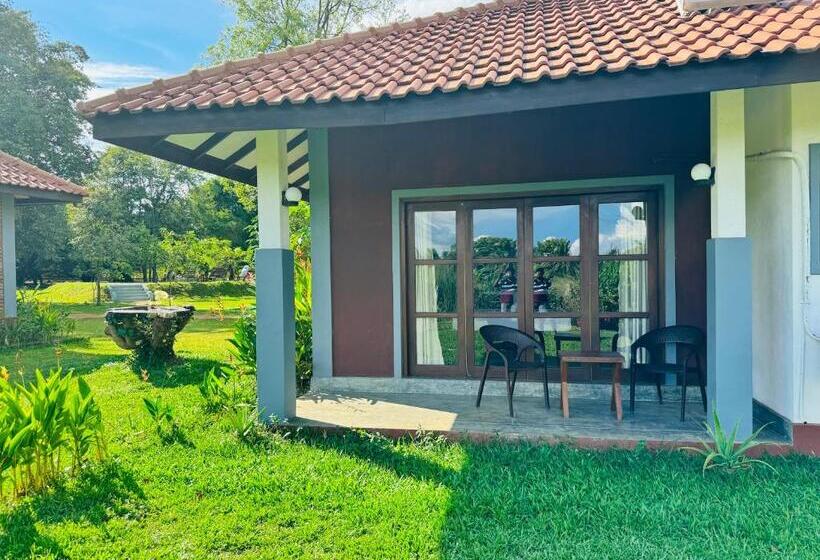 Foresta Resort Sigiriya