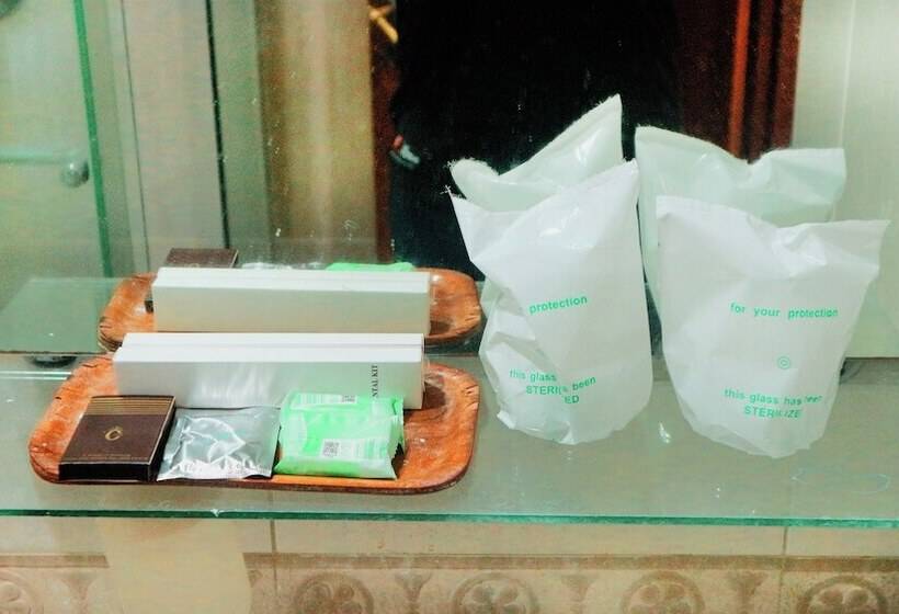 ホテル Candi Baru