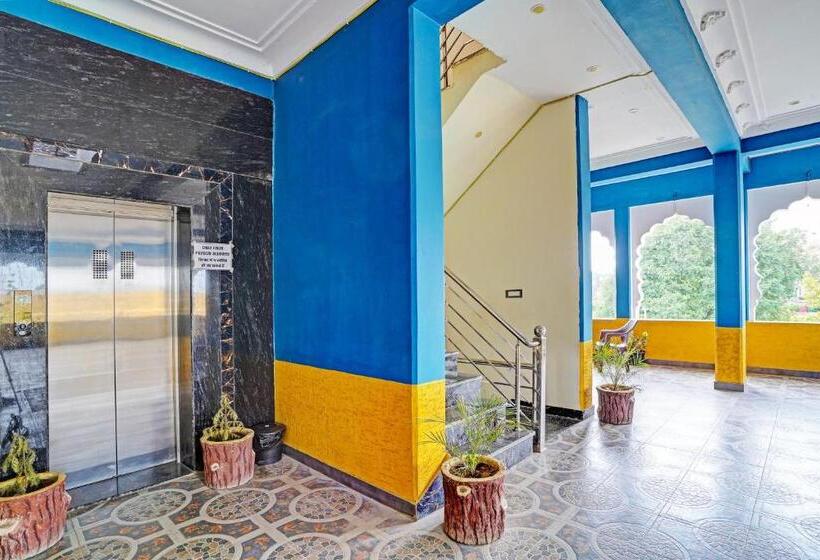 Отель Flagship Real Out Of The Blue