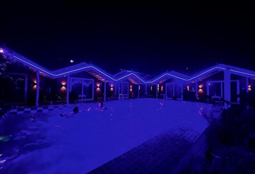 호텔 Golden Rice Inn Candolim, North Goa Near To Beach