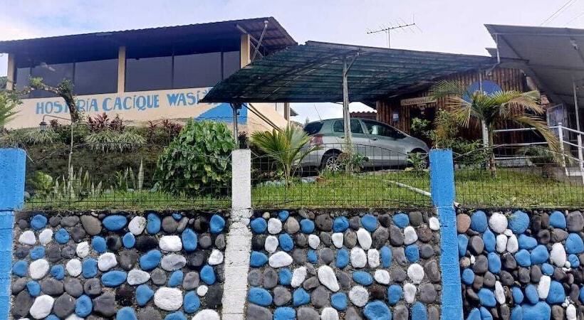 هتل Hostería Cacique Wasi