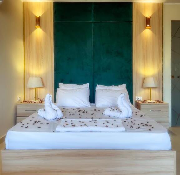 هتل Jumeirah Jacuzzi Pyramids View Inn