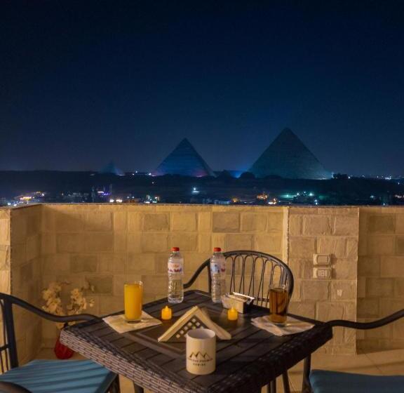 هتل Jumeirah Jacuzzi Pyramids View Inn