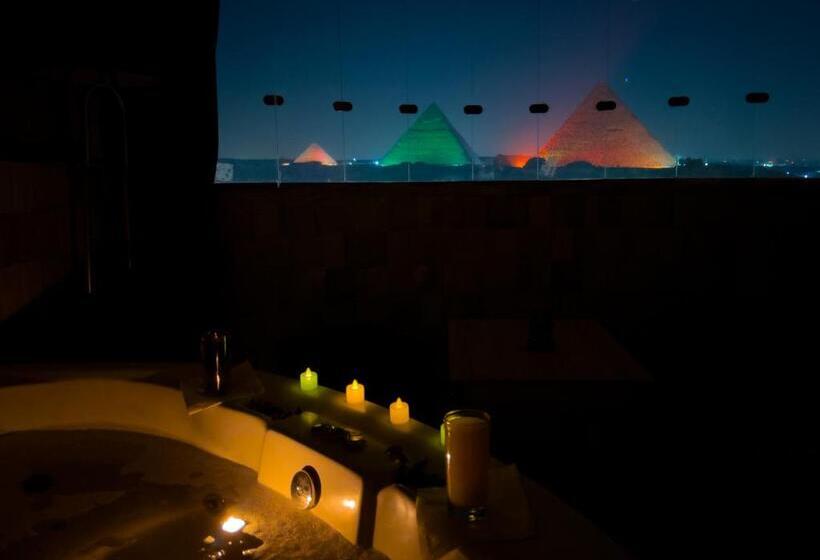هتل Jumeirah Jacuzzi Pyramids View Inn