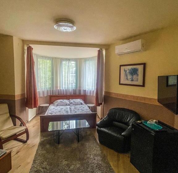 Hôtel Mátyás Vendégház Siófok