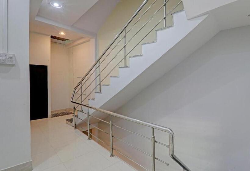 فندق Oyo Flagship Holiday Banaras Stay