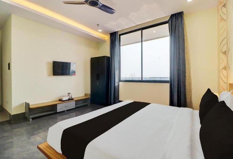 בית מלון כפרי Oyo Flagship Rao G