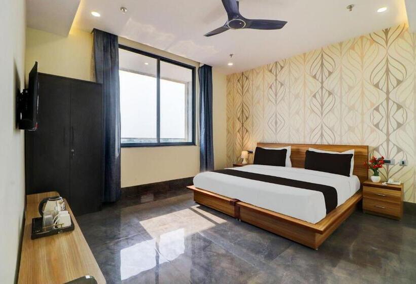 בית מלון כפרי Oyo Flagship Rao G