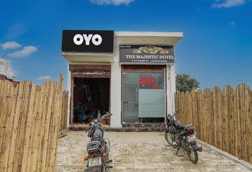 בית מלון כפרי Oyo Flagship The Majestic
