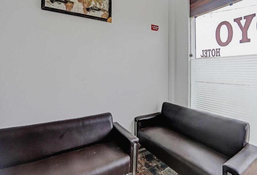 בית מלון כפרי Oyo Flagship The Majestic