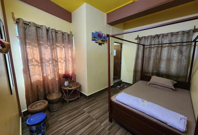 فندق Reba Food And Lodging Dawki