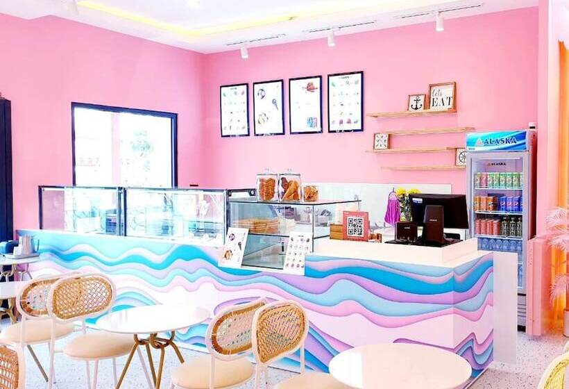 Riverside Mini Hotel Grand World