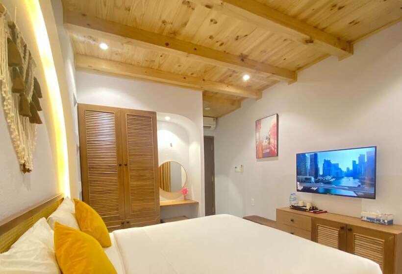 Riverside Mini Hotel Grand World