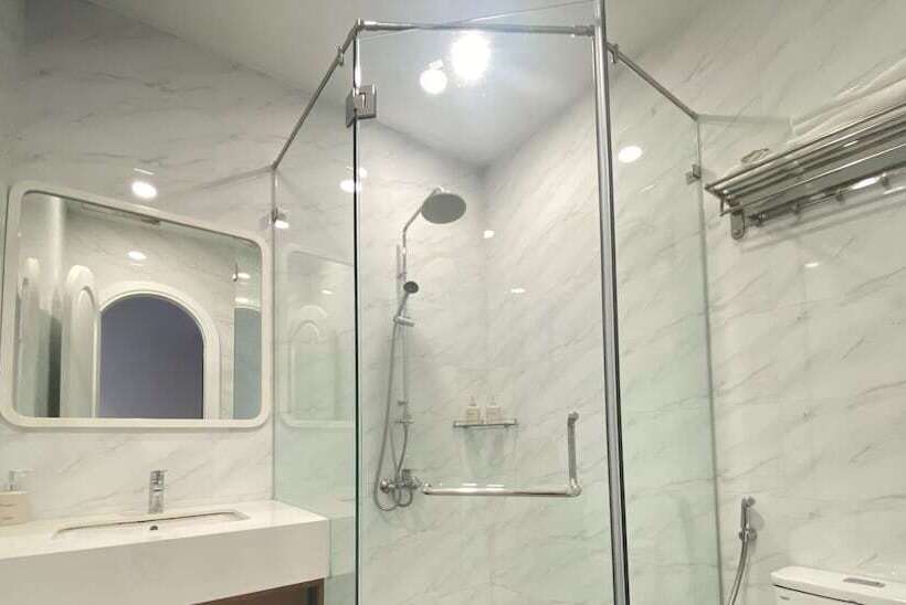 Riverside Mini Hotel Grand World