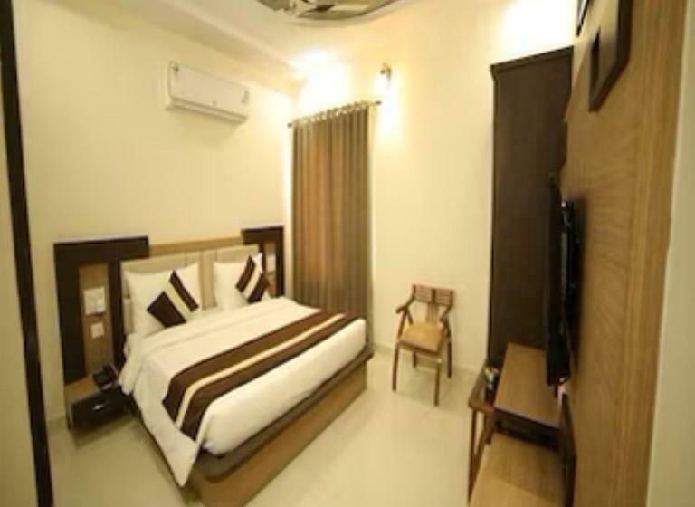 בית מלון כפרי Riverview