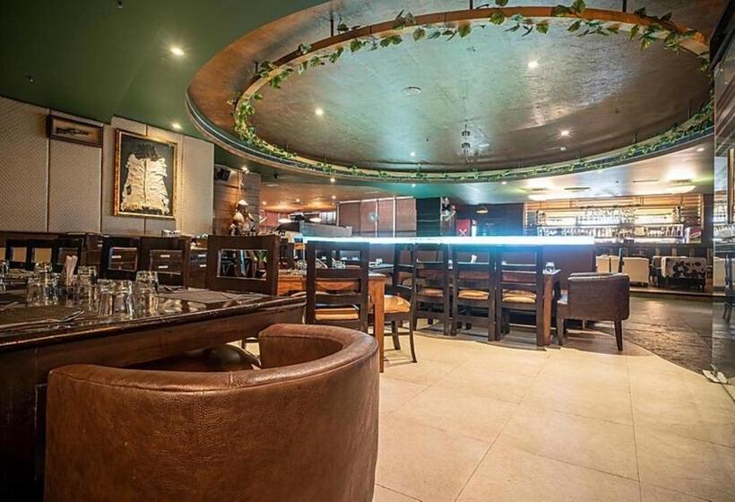 בית מלון כפרי Riverview