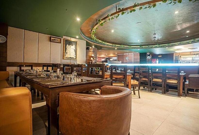 בית מלון כפרי Riverview