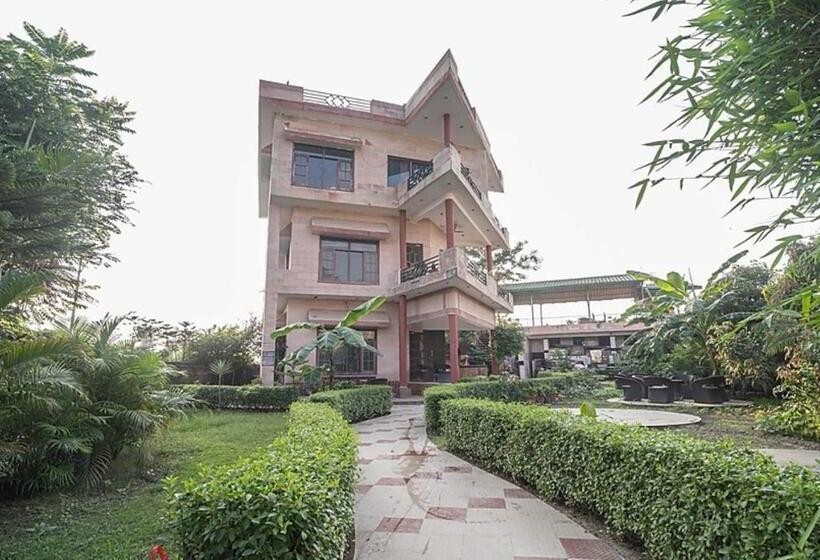 בית מלון כפרי Riverview