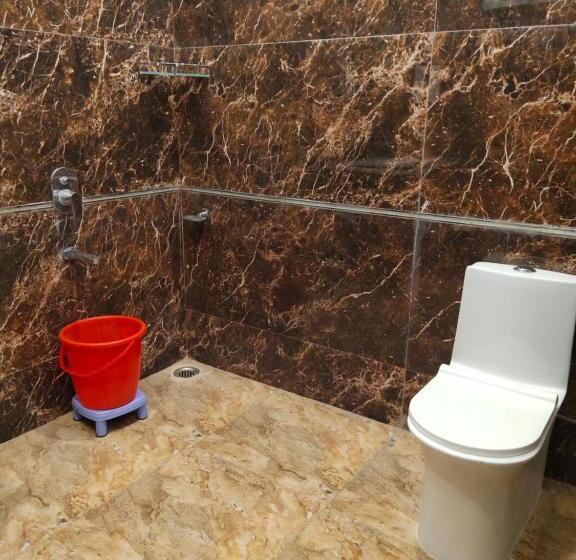 Отель The Shree Jee Palace