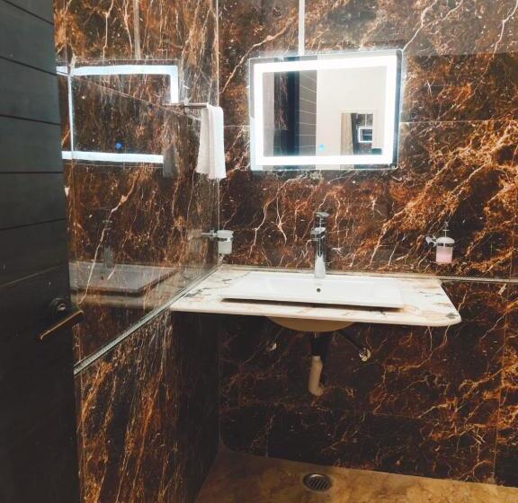 Отель The Shree Jee Palace