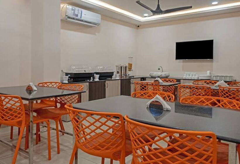 בית מלון כפרי Treebo Su Casa Grand