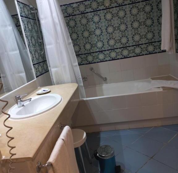 فندق Tunisia Lodge