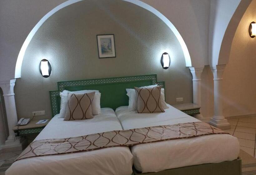 فندق Tunisia Lodge