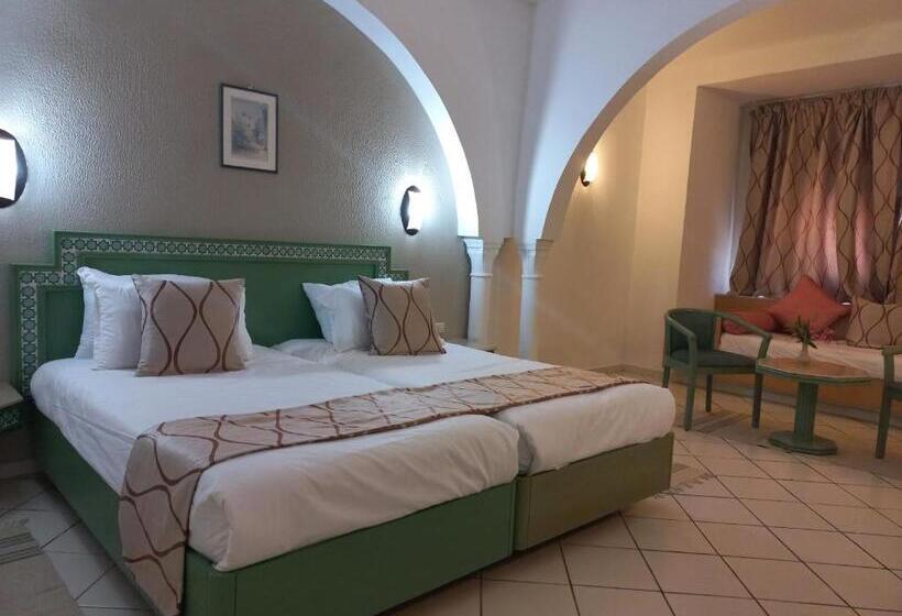 فندق Tunisia Lodge