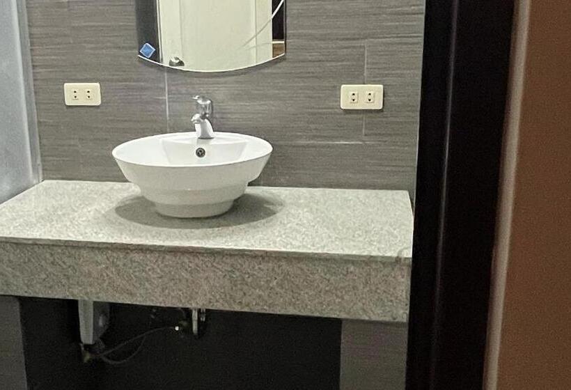 膳宿费 A Touch Of Class Inn San Juan City Nr Ortigas, Bgc