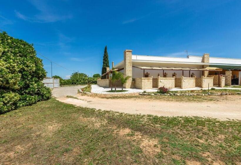 פנסיון Agriturismo Serre Salentine