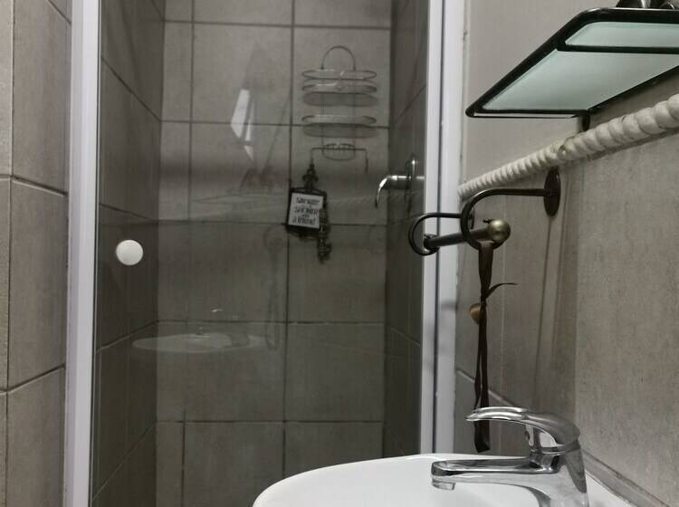 פנסיון Kaste Guest House Edenvale