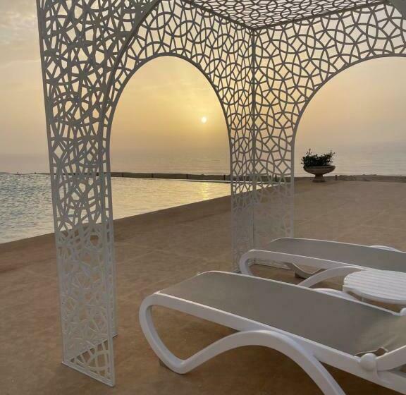 پانسیون Villa La Falaise