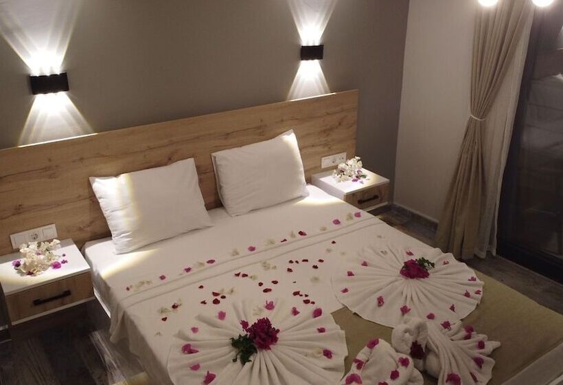 Trakheia Otel