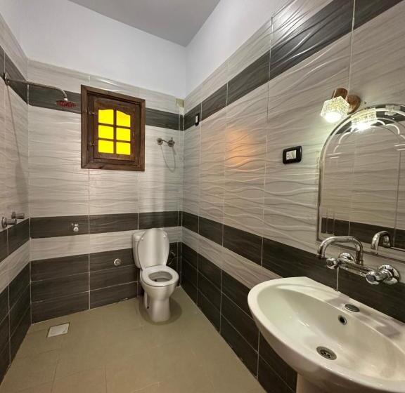 Seven Heaven Hotel And Diving Center