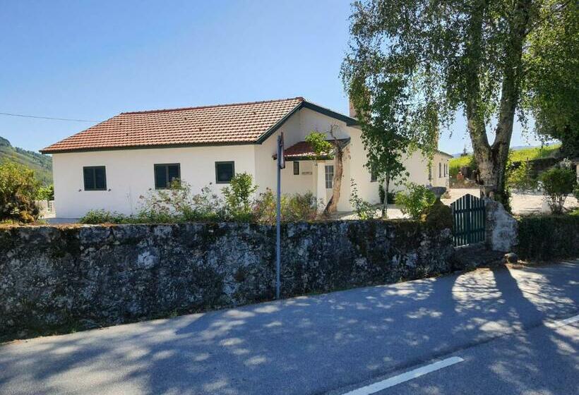 فندق صغير Pousadinha De Paradela