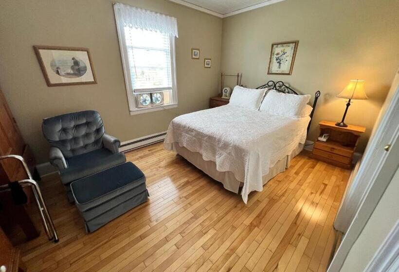 مبيت وإفطار Kelly S Landing