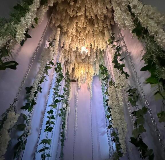 Ginos Dushi Secret For 8 People