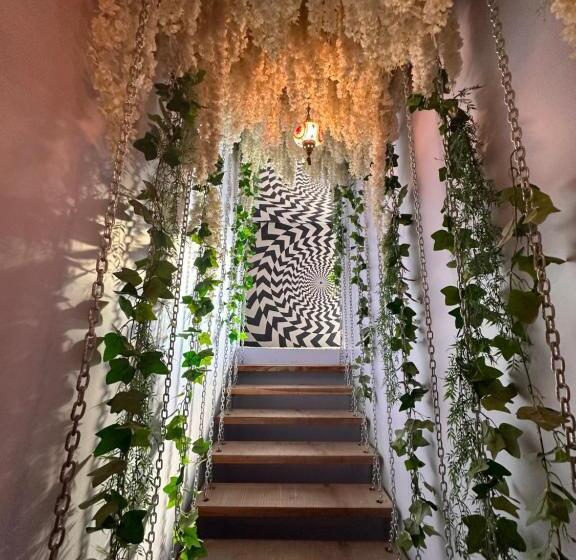 Ginos Dushi Secret For 8 People